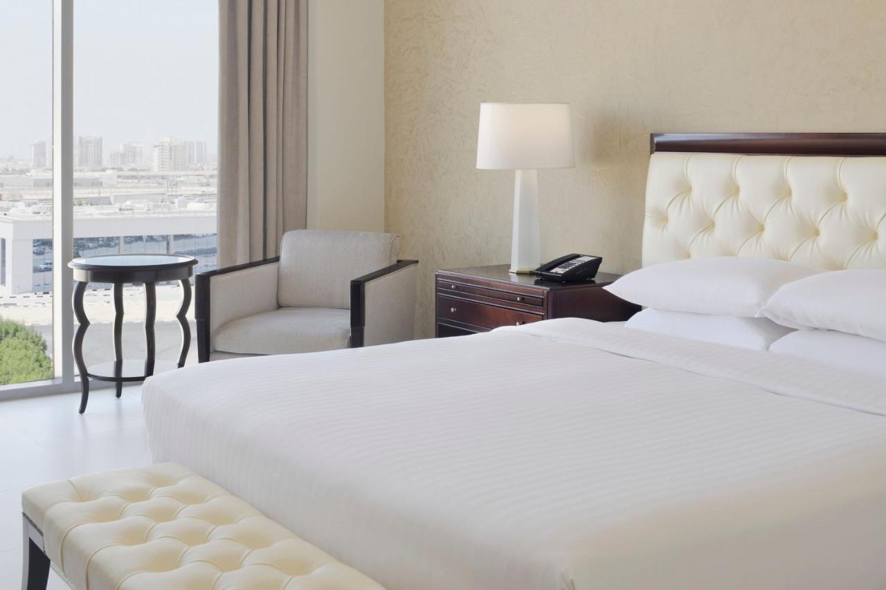 Delta Hotels By Marriott Dubai Investment Park Екстериор снимка