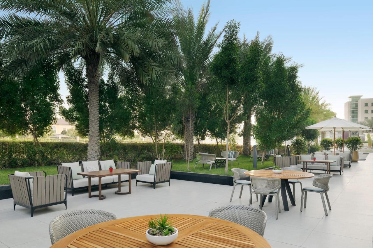 Delta Hotels By Marriott Dubai Investment Park Екстериор снимка
