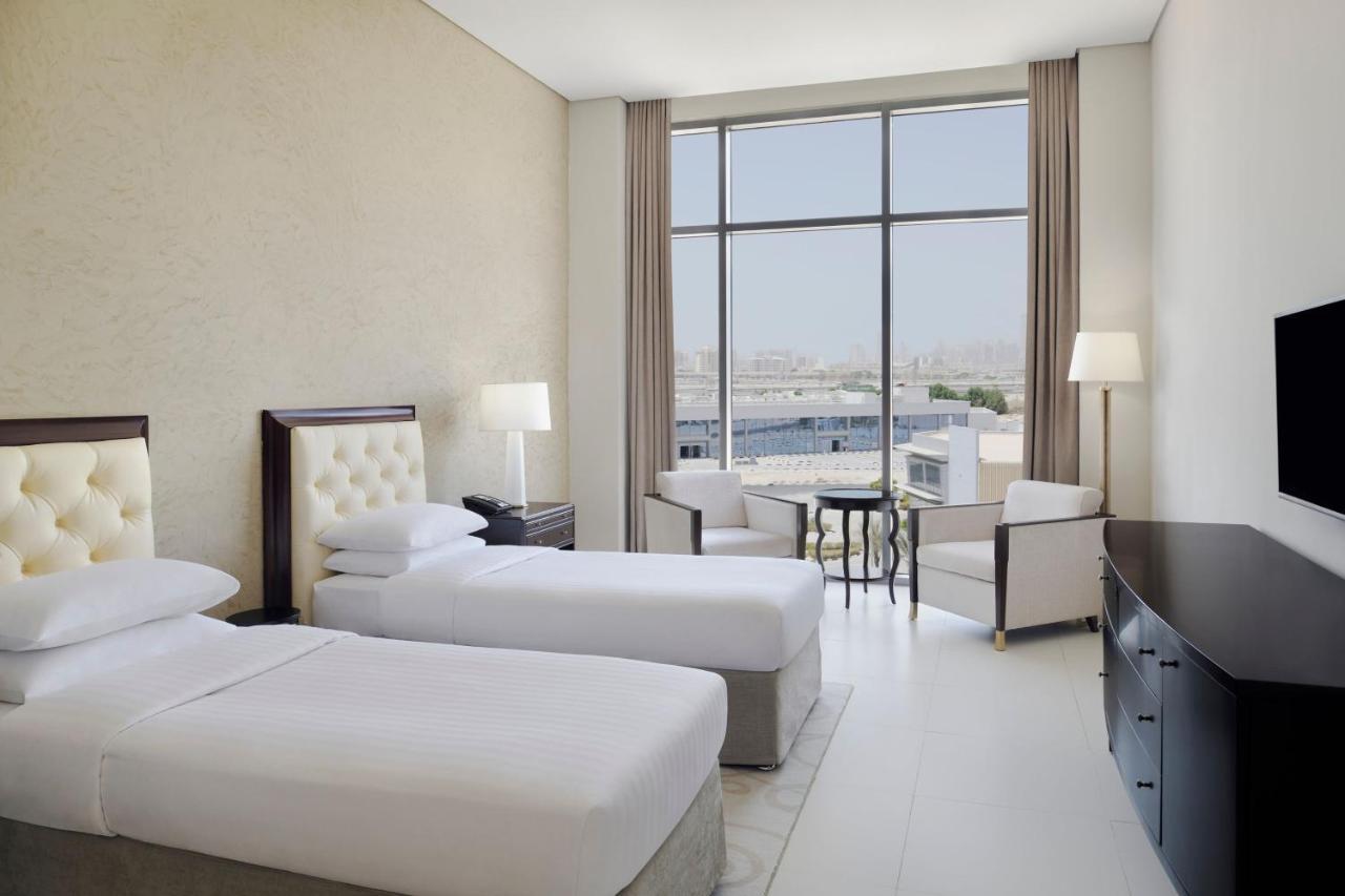 Delta Hotels By Marriott Dubai Investment Park Екстериор снимка