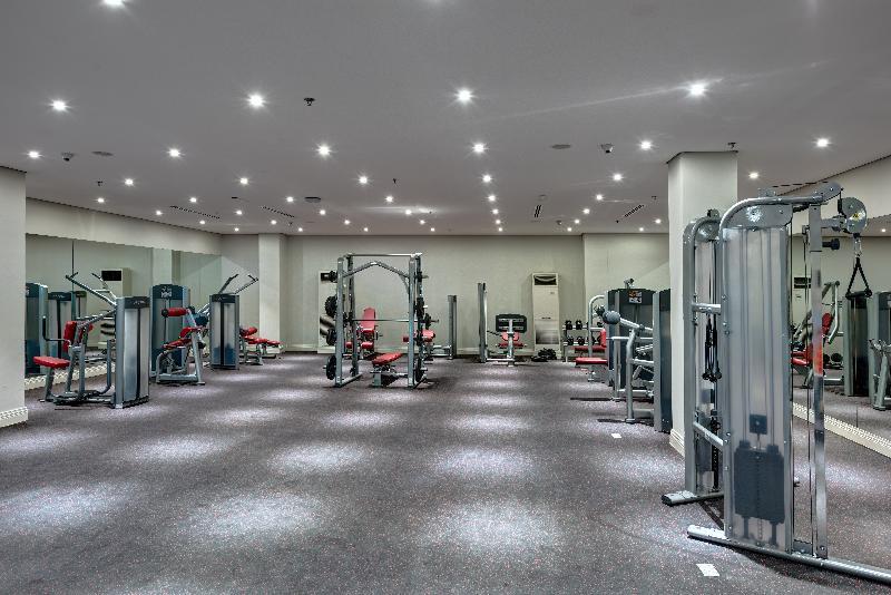 Delta Hotels By Marriott Dubai Investment Park Екстериор снимка
